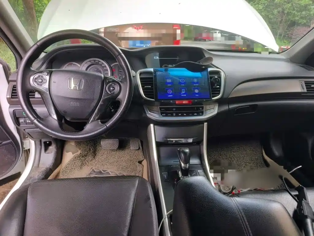 Honda Accord 2015 — фото 13