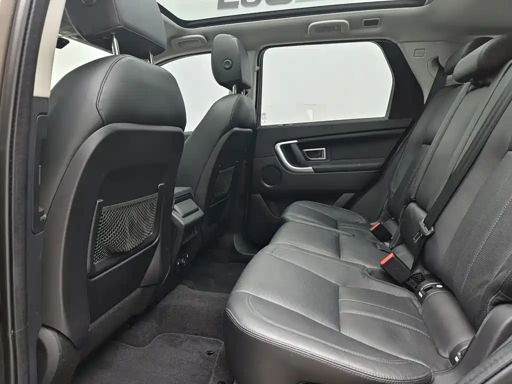 Land Rover Discovery Sport 2017 — фото 4