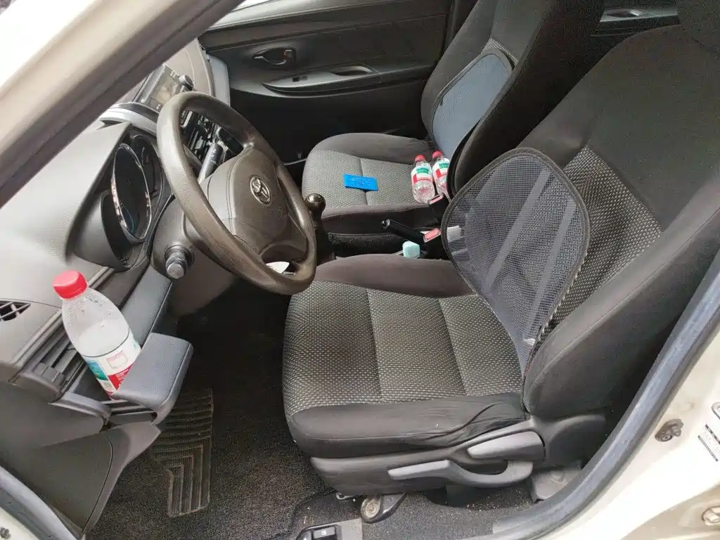 Toyota Vios 2015 — фото 8