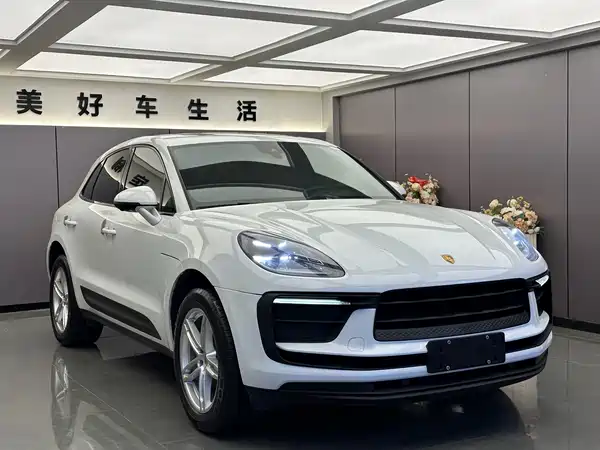 Porsche Macan 2023