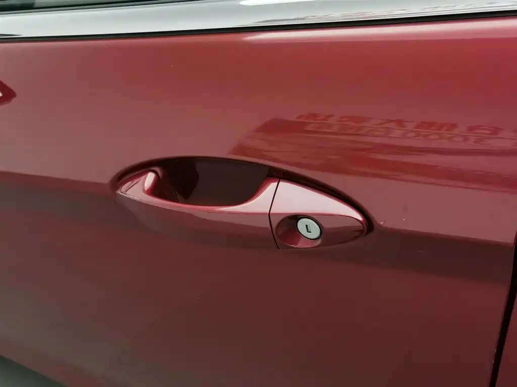 Ford Fiesta 2010 — фото 18