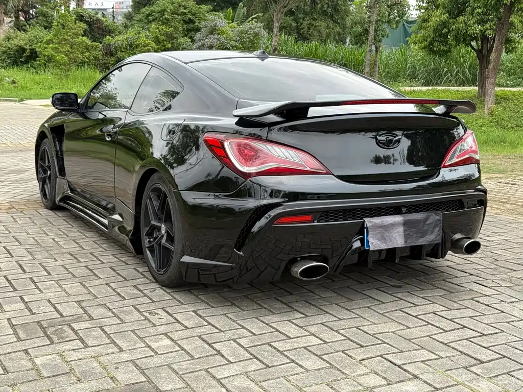 Hyundai Genesis Coupe 2013 — фото 8