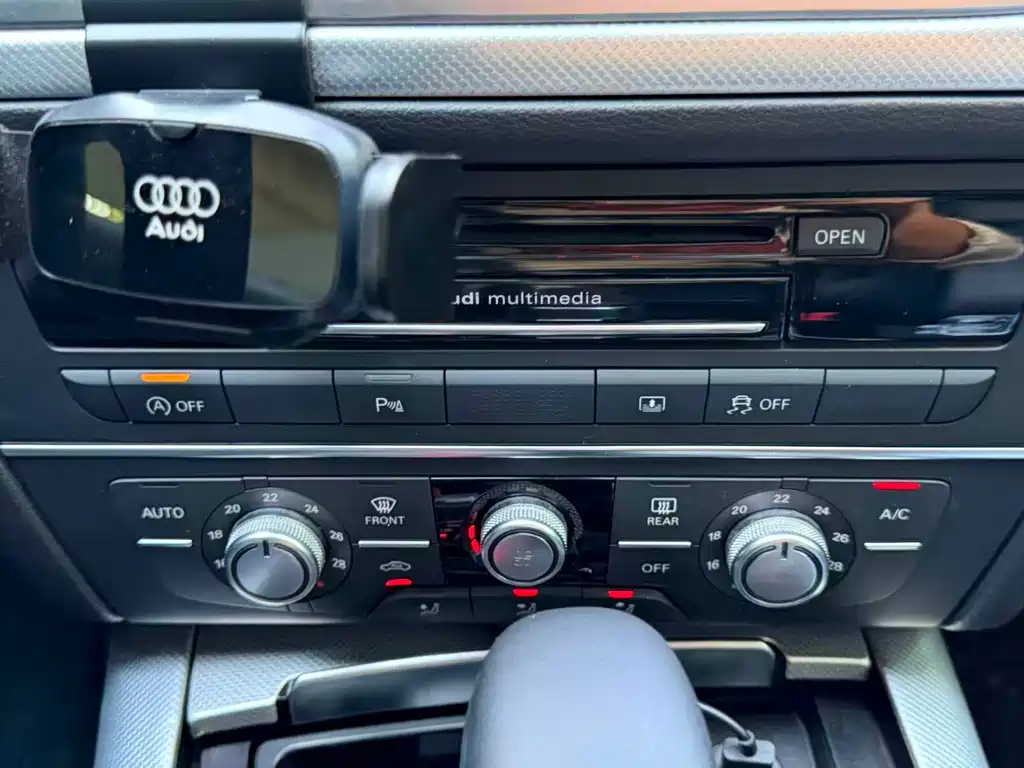 Audi A6L 2015 — фото 9