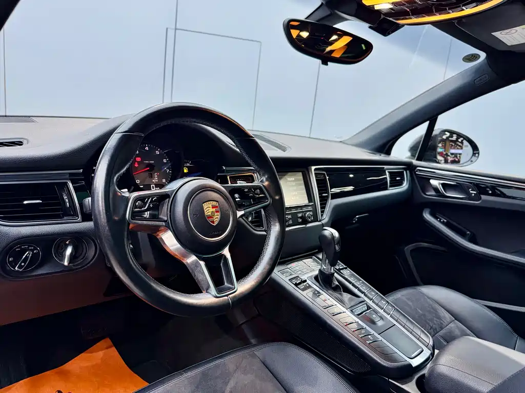 Porsche Macan 2016 — фото 8