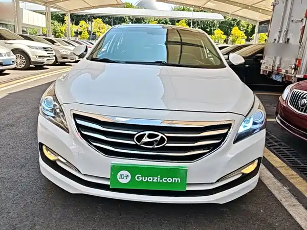 Hyundai Mistra 2015