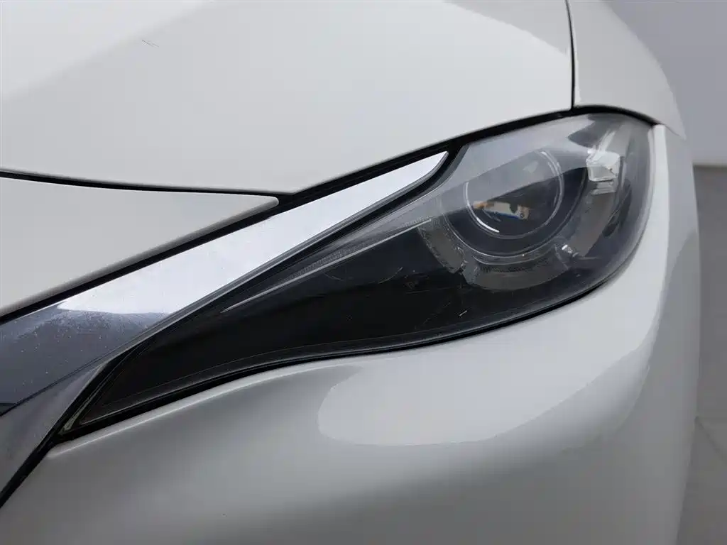 Mazda CX-4 2019 — фото 7