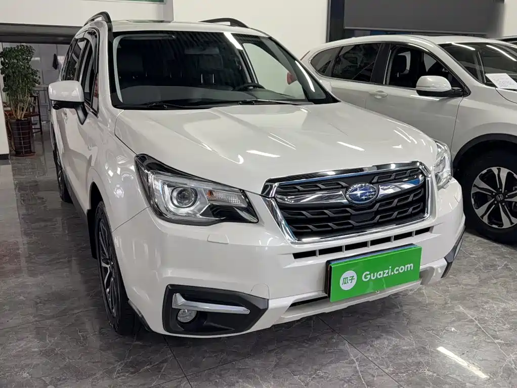 Subaru Forester 2018 — фото 8