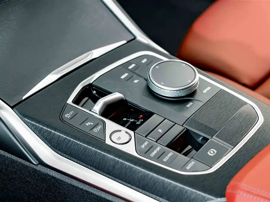 BMW 3 Series 2025 — фото 14