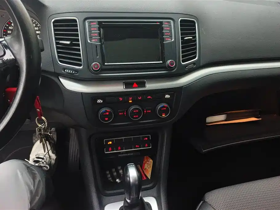 Volkswagen Sharan 2016 — фото 13