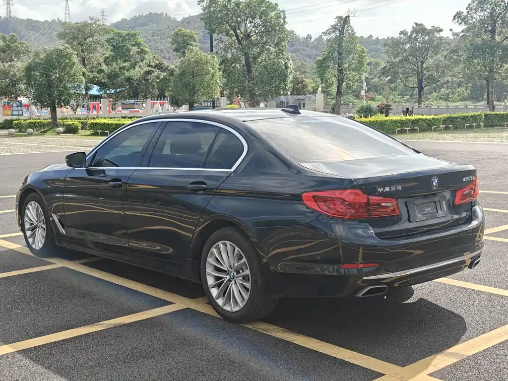 BMW 5 Series 2020