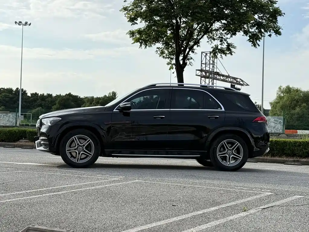 Mercedes-Benz GLE 2023 — фото 4
