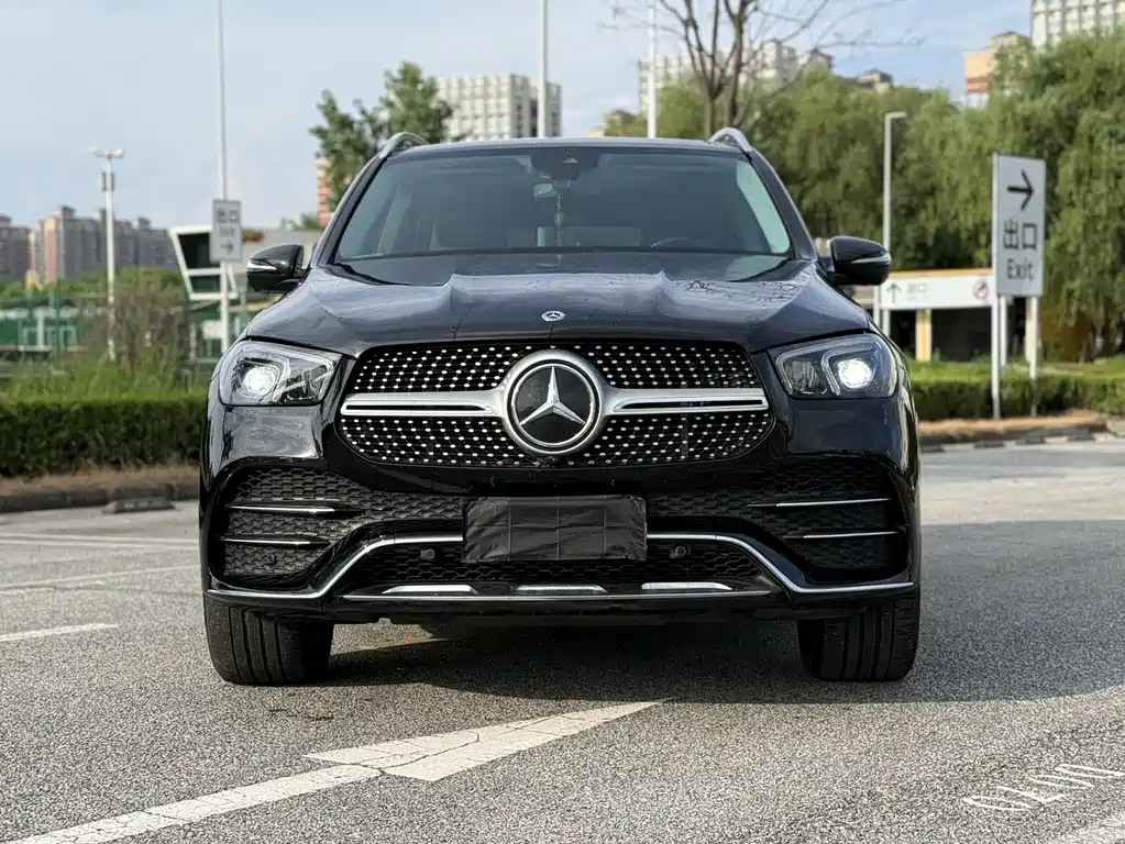 Mercedes-Benz GLE 2023 — фото 3