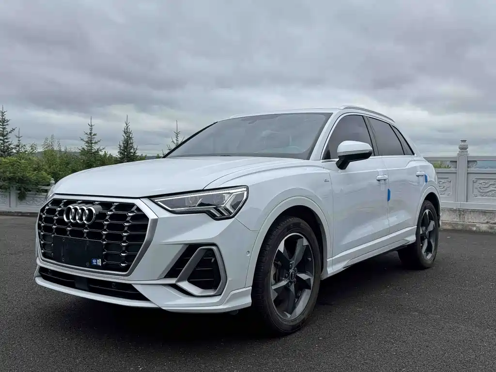 Audi Q3 2022