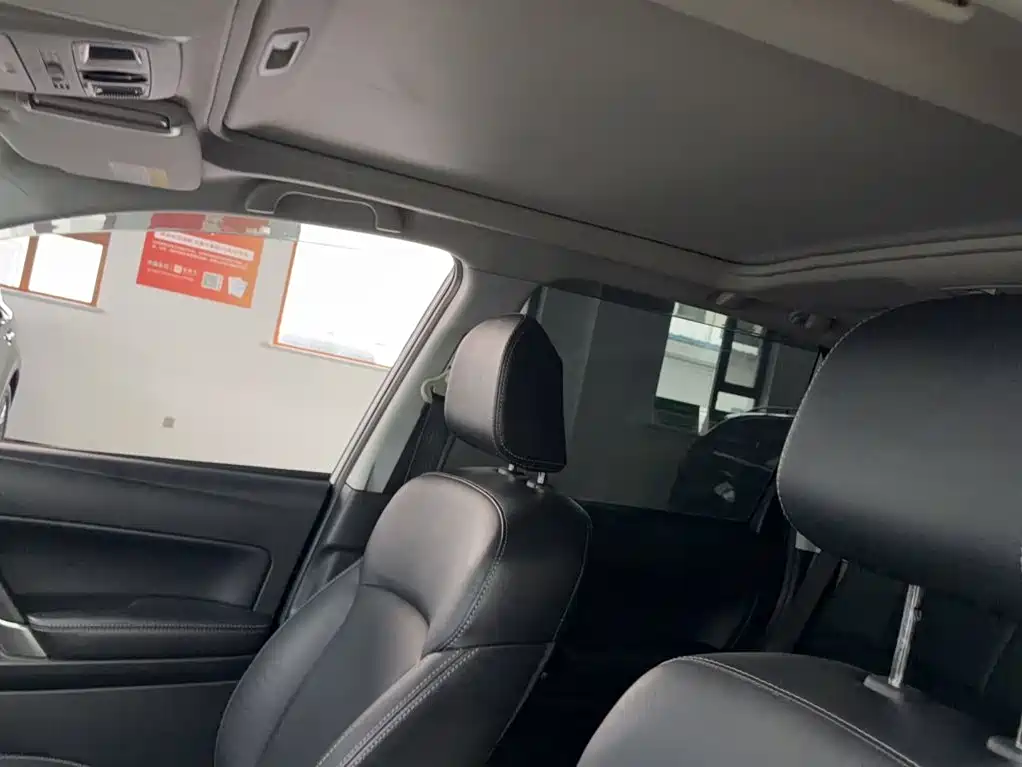 Subaru Forester 2018 — фото 17