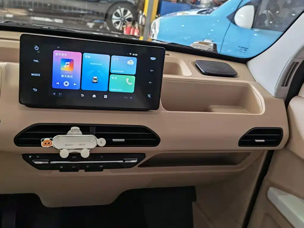 Geely Galaxy Panda 2024 — фото 11