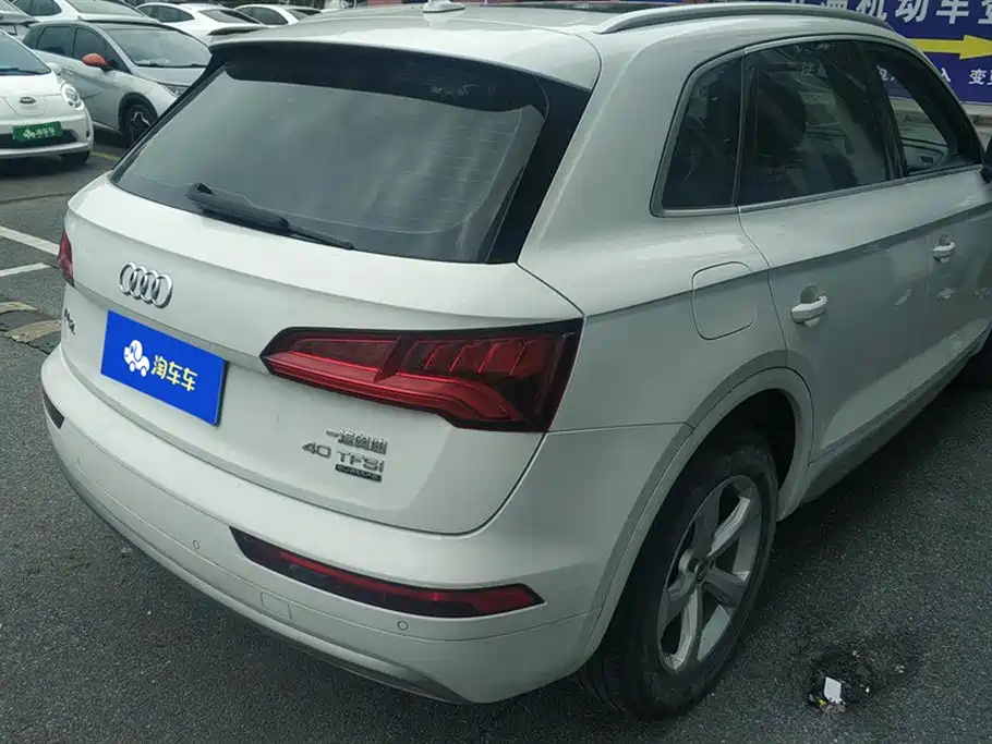 Audi Q5L 2018 — фото 3