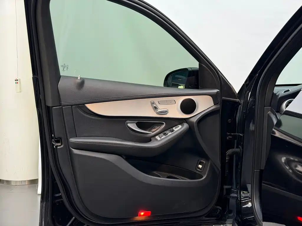 Mercedes-Benz GLC 2020
