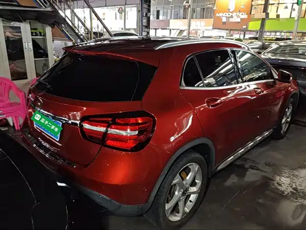 Mercedes-Benz GLA 2017