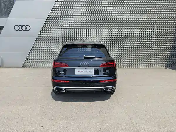 Audi Q5L 2025