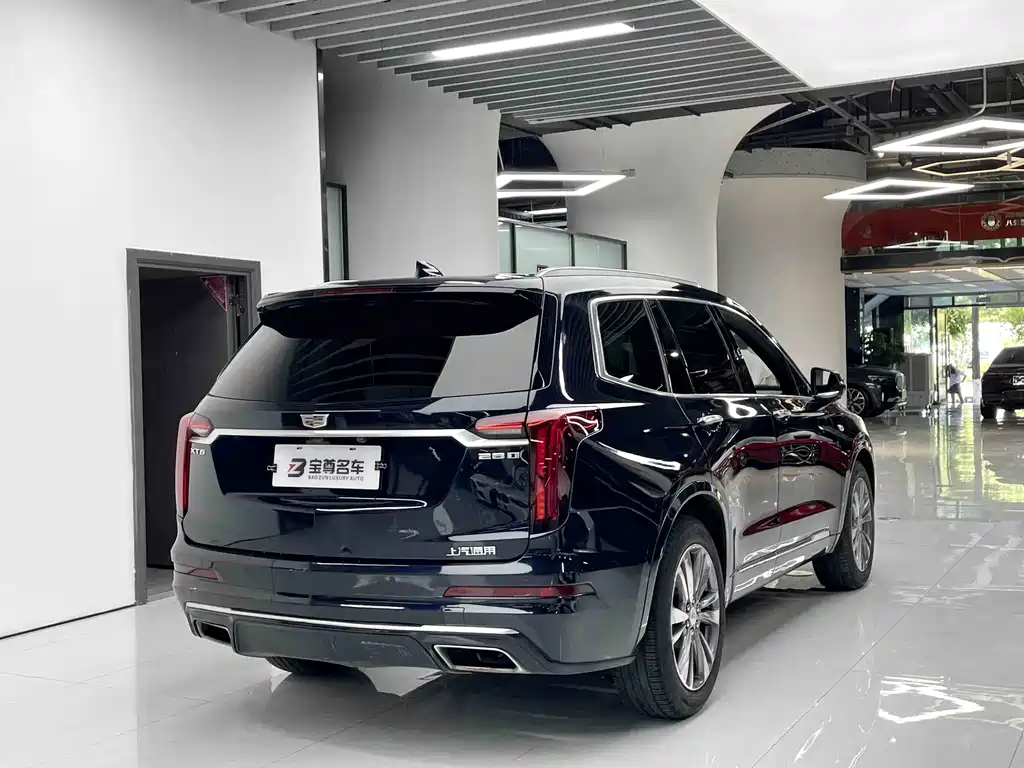 Cadillac XT6 2019 — фото 11