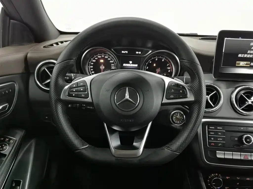 Mercedes-Benz CLA 2016 — фото 11
