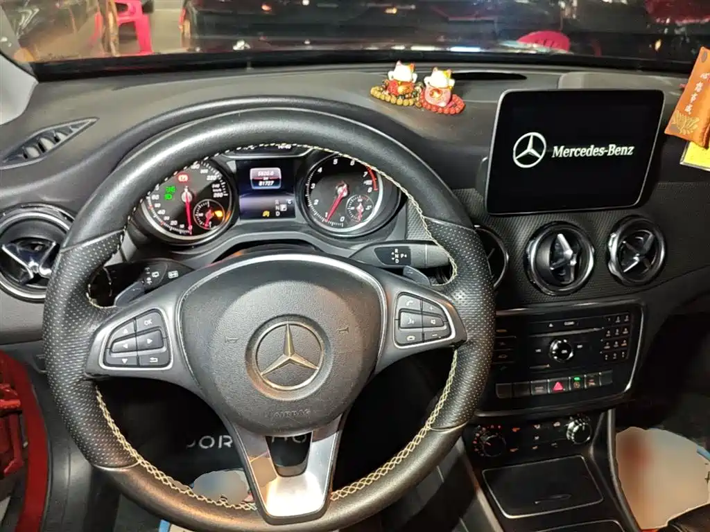 Mercedes-Benz GLA 2018 — фото 10