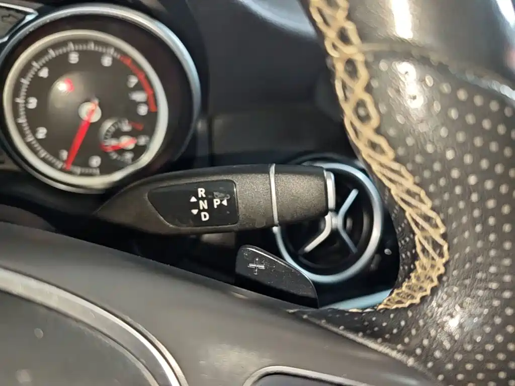 Mercedes-Benz GLA 2017 — фото 14