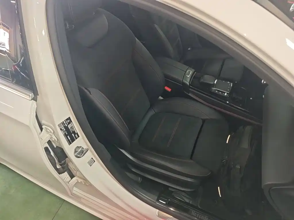 Mercedes-Benz A-Class 2023 — фото 25