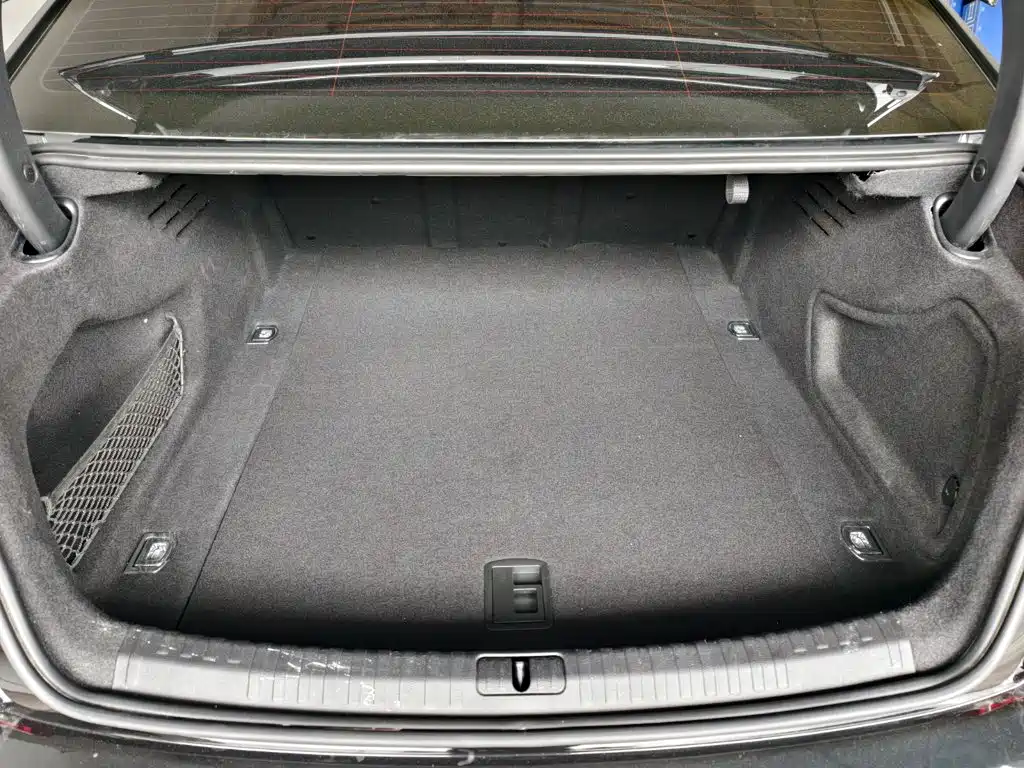 Audi A6L 2024 — фото 12