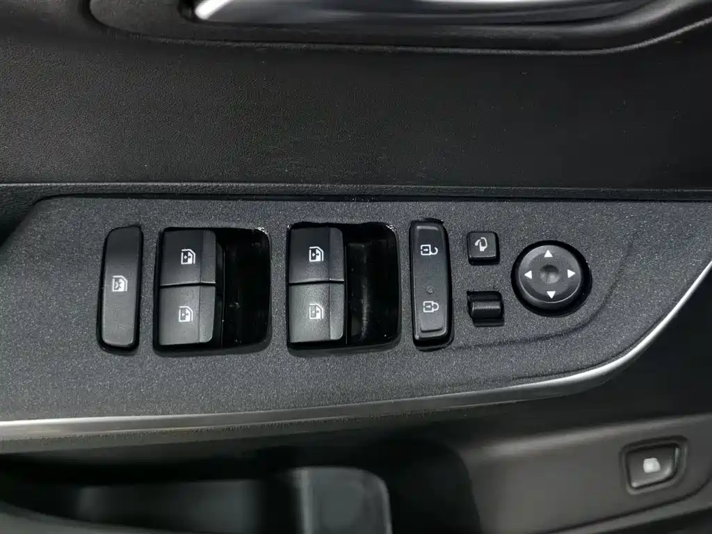 Hyundai Custo 2022 — фото 9