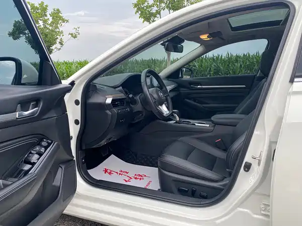 Nissan Teana 2022