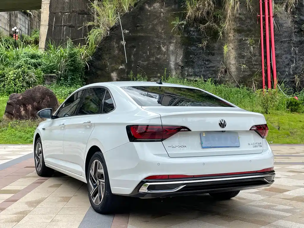 Volkswagen Sagitar 2023