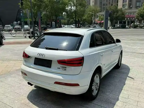 Audi Q3 2015