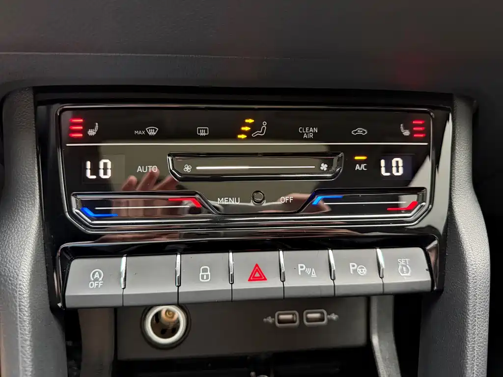 Skoda Karoq 2022 — фото 18