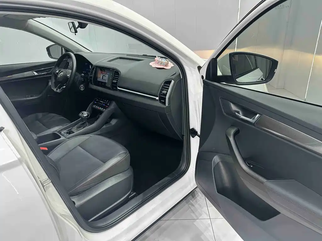 Skoda Korok 2022 — фото 17