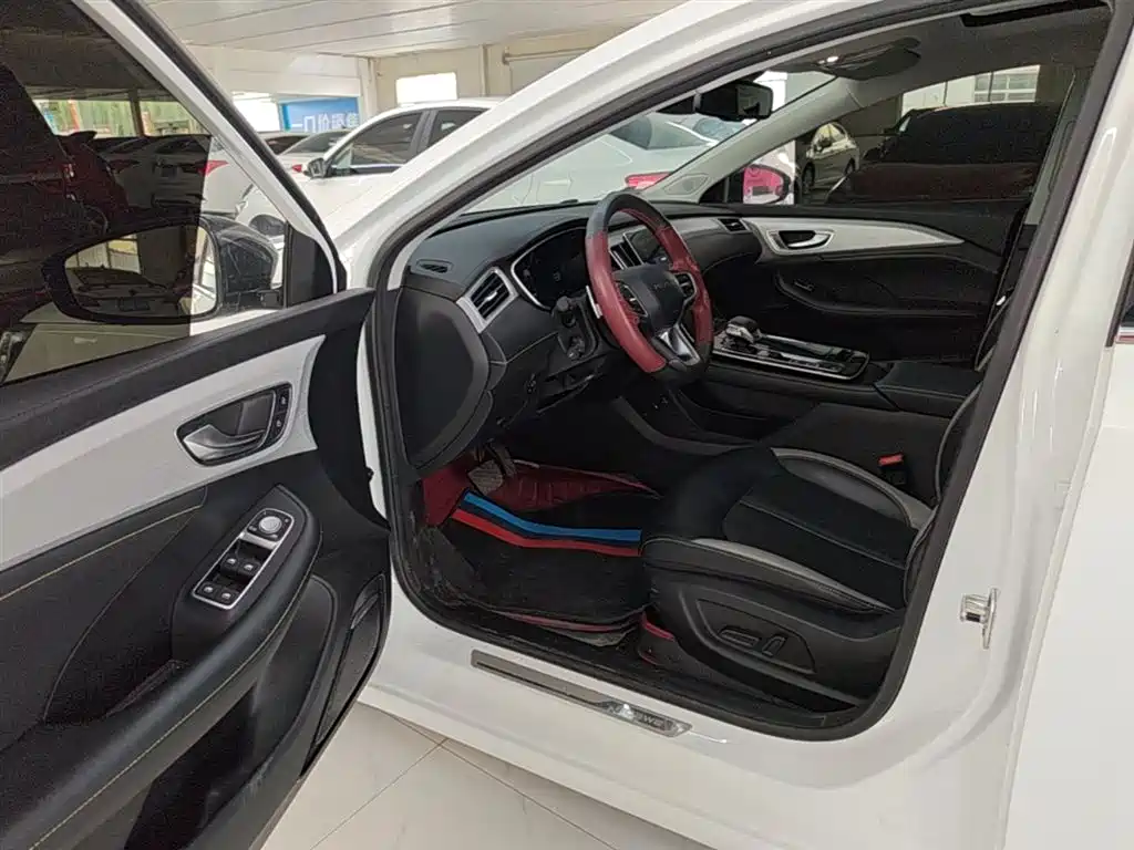 Roewe i6 MAX 2022 — фото 16