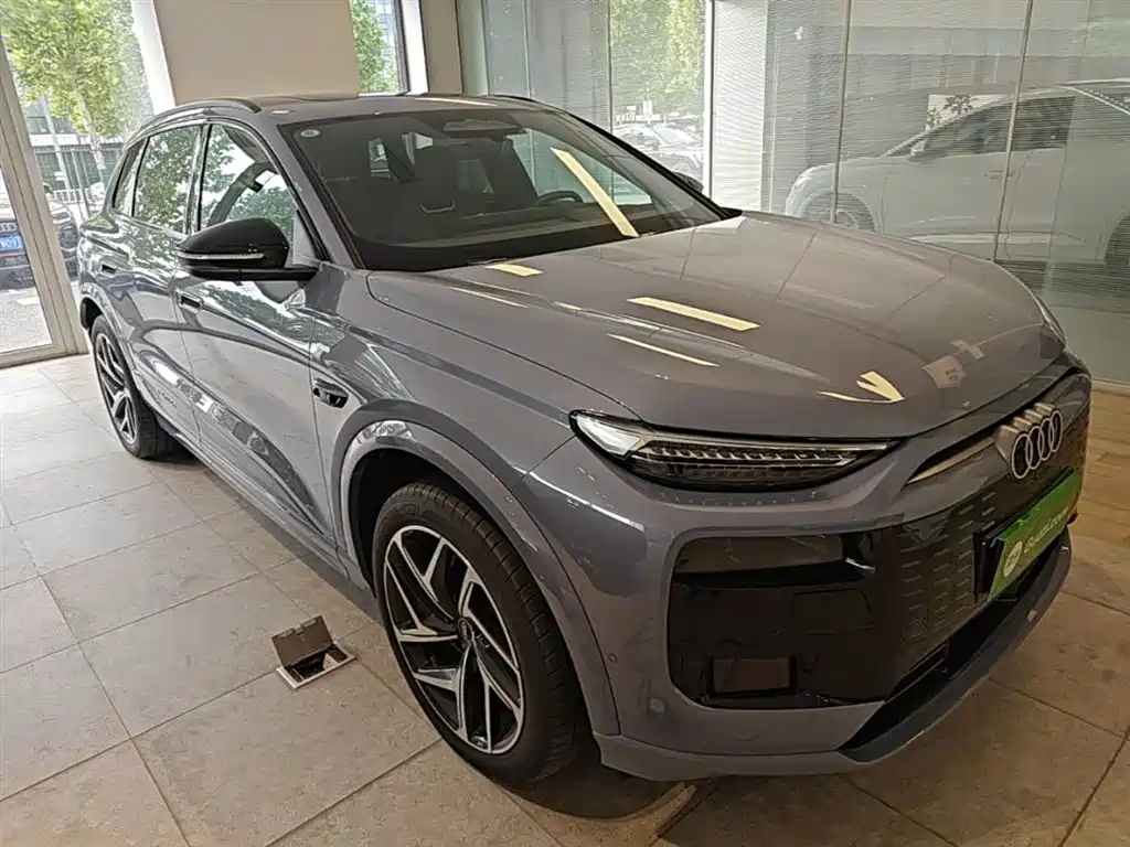 Audi Q6L e-tron 2025 — фото 4