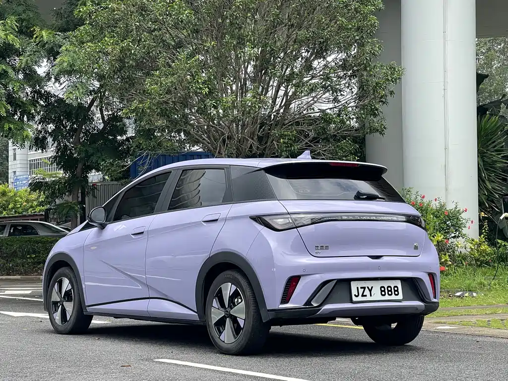 BYD Dolphin 2023