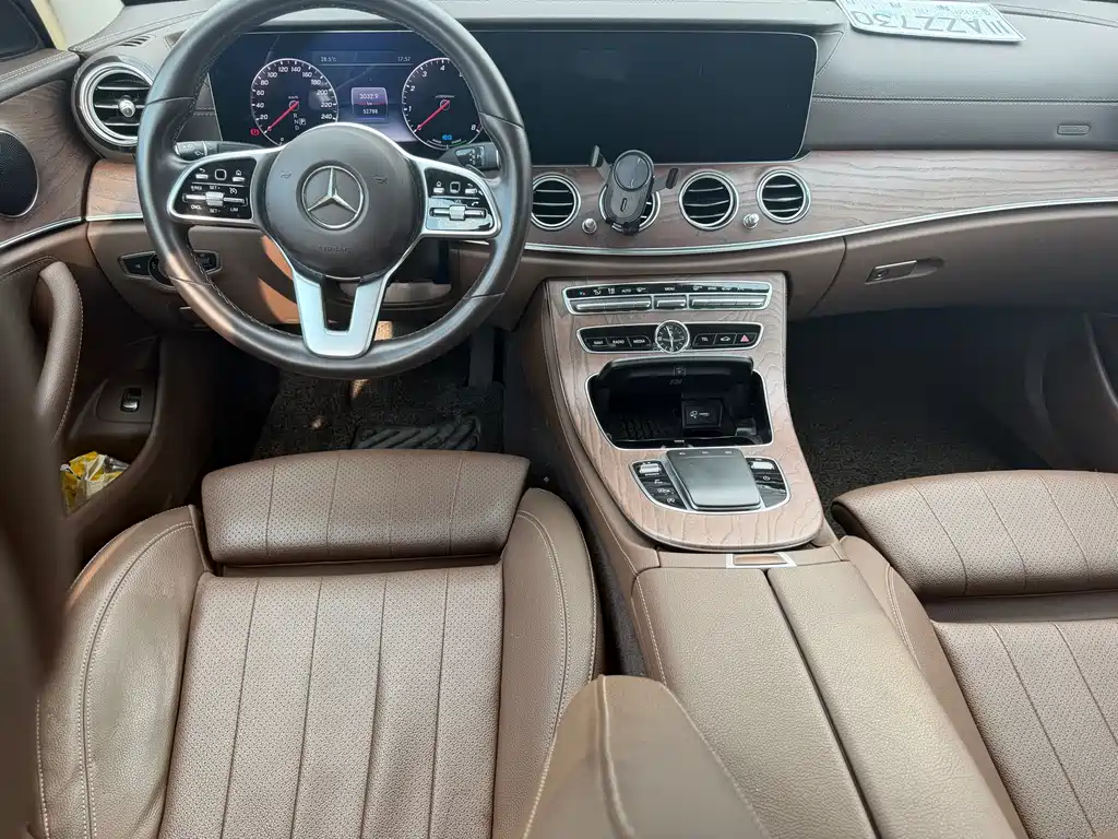 Mercedes-Benz E-Class 2019 — фото 9