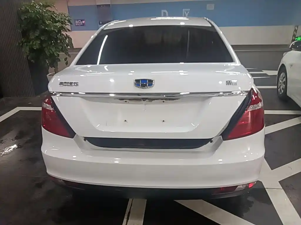 Geely Emgrand 2017