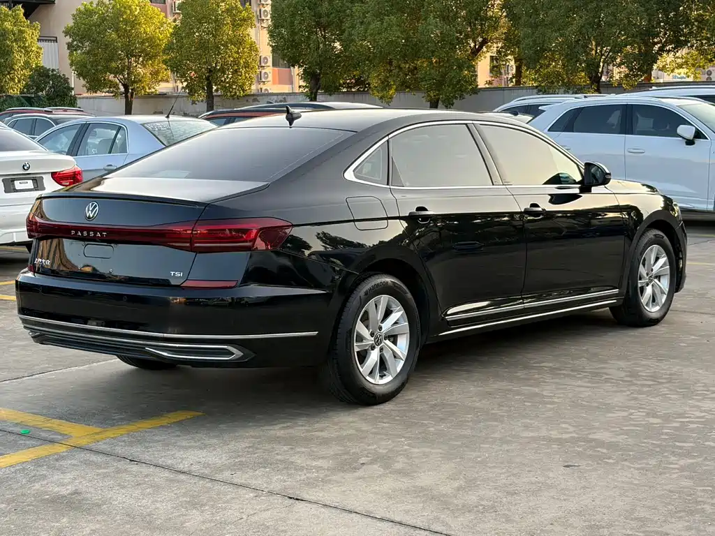 Volkswagen Passat 2022