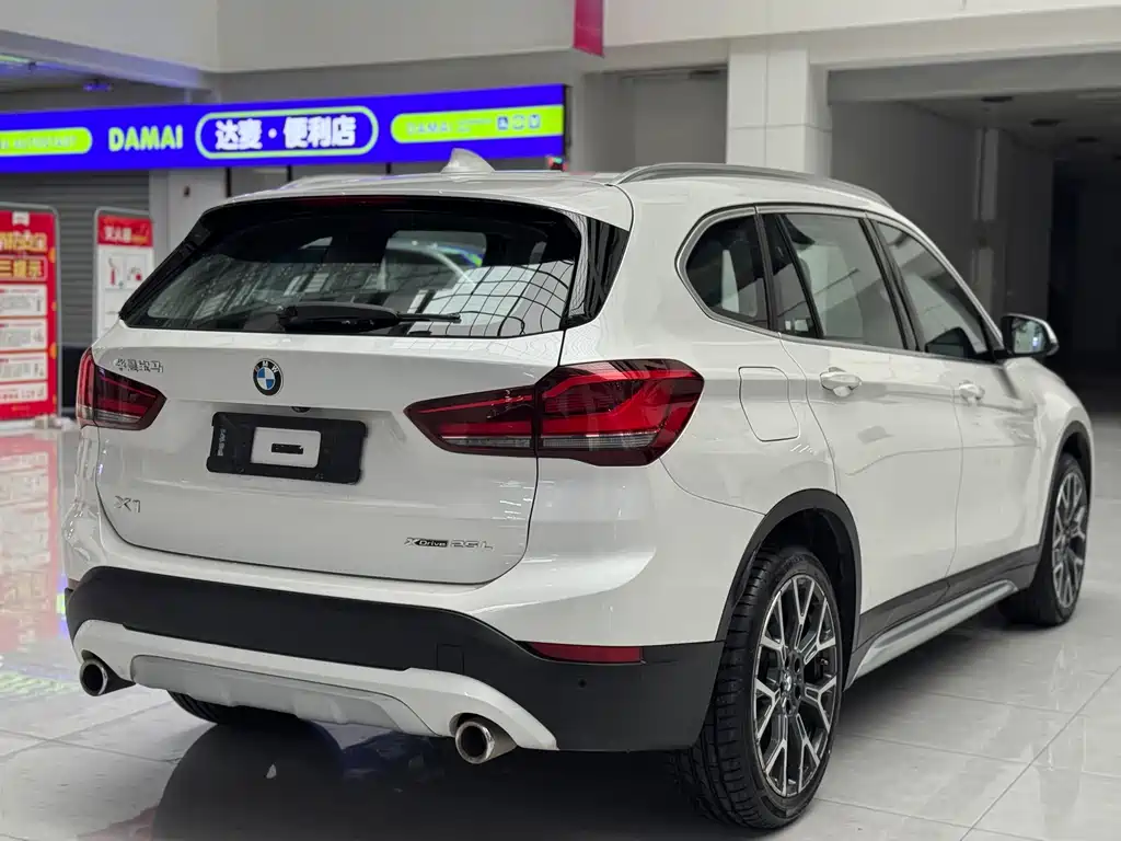 BMW X1 2020 — фото 4
