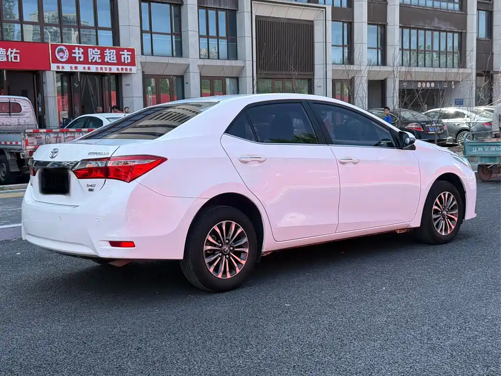Toyota Corolla 2019 — фото 4