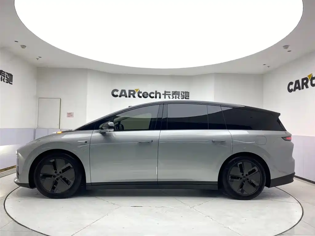 Li Auto i8 2026 — фото 8