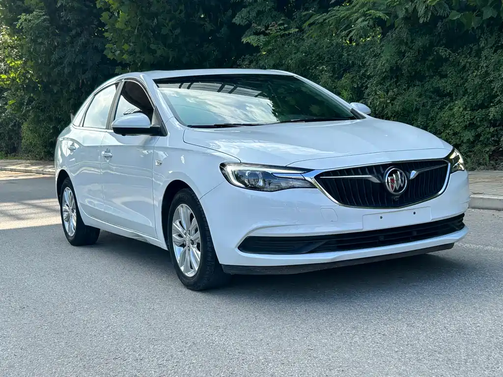 Buick Excelle 2018 — фото 11