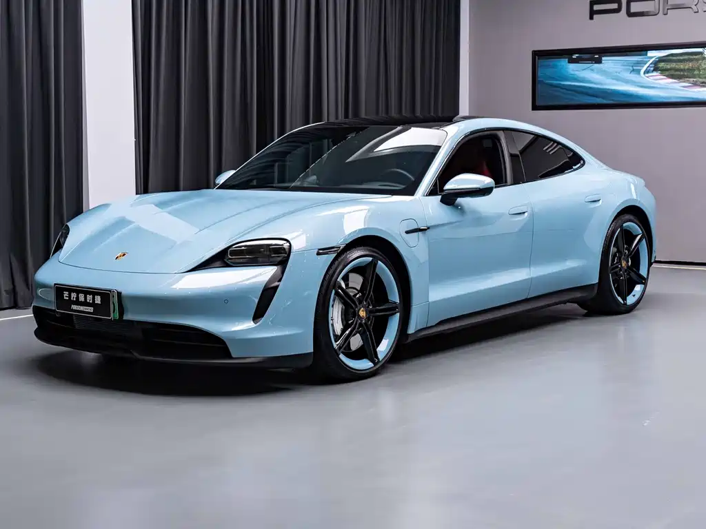 Porsche Taycan 2021 — фото 1