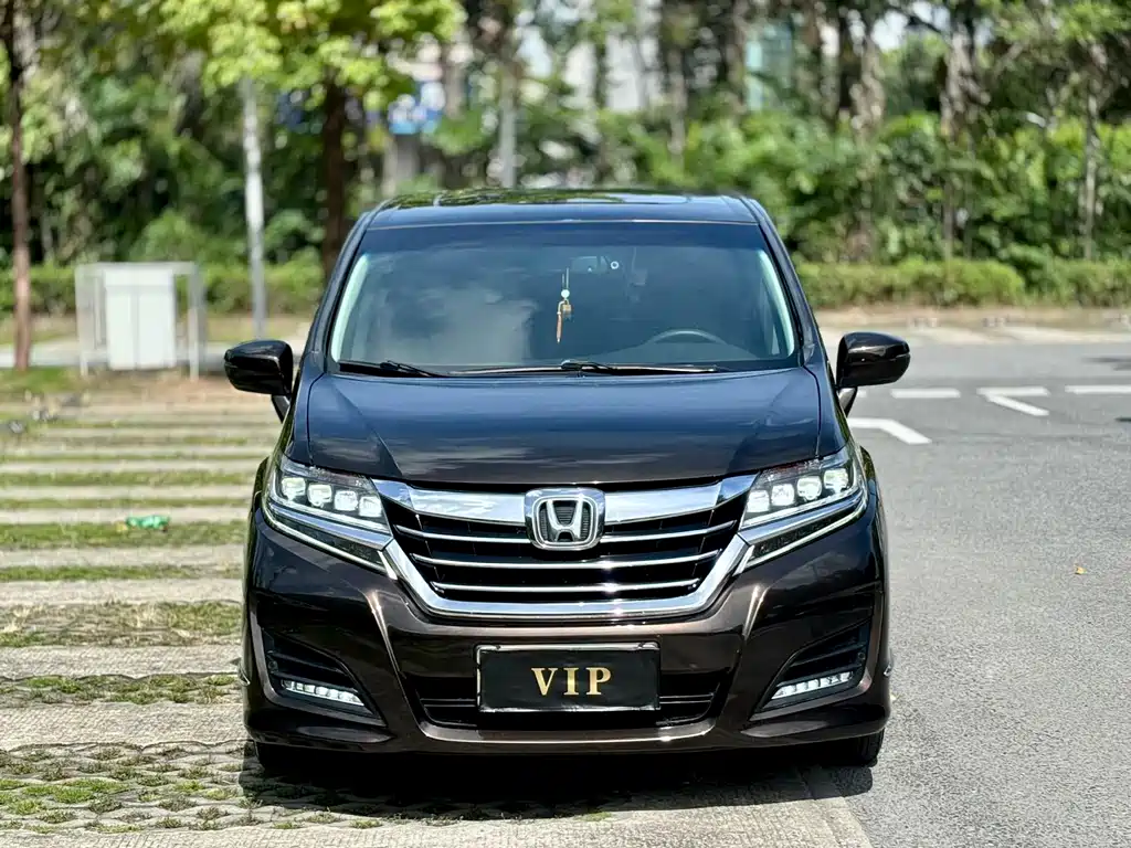 Honda Elysion 2018 — фото 2