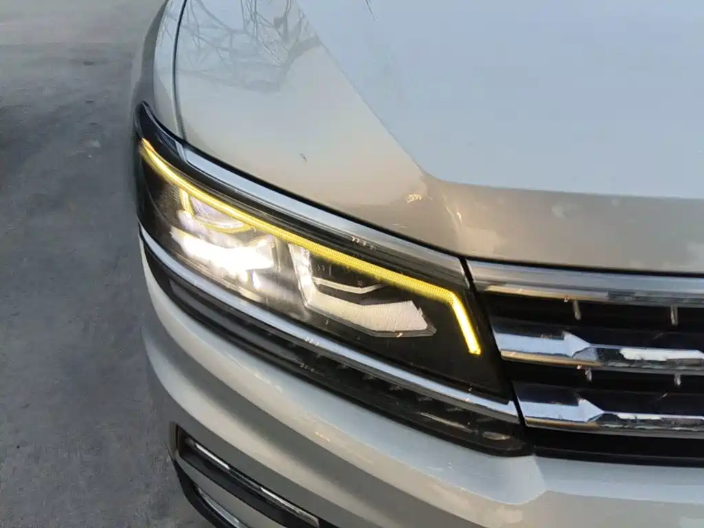 Volkswagen Tiguan L 2017 — фото 13