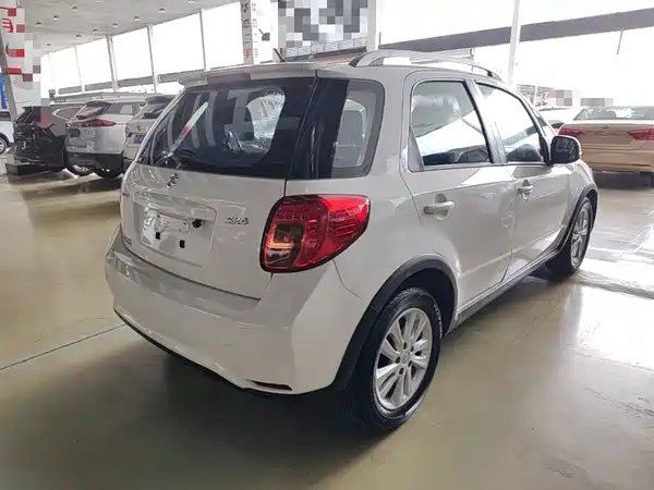 Suzuki Karma 2015