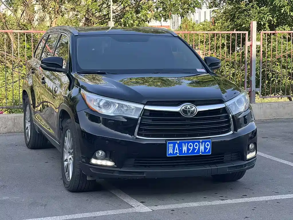 Toyota Highlander 2015 — фото 3